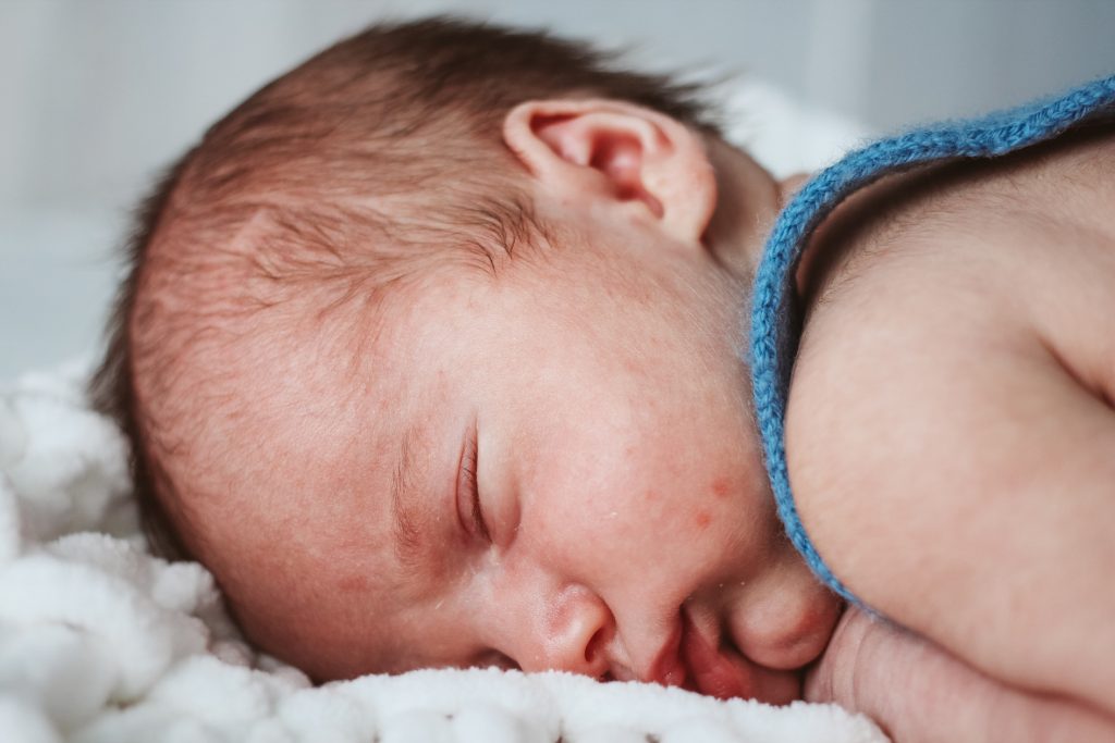NEWBORN photography Nazare Portugal - Kamila Weder Photography