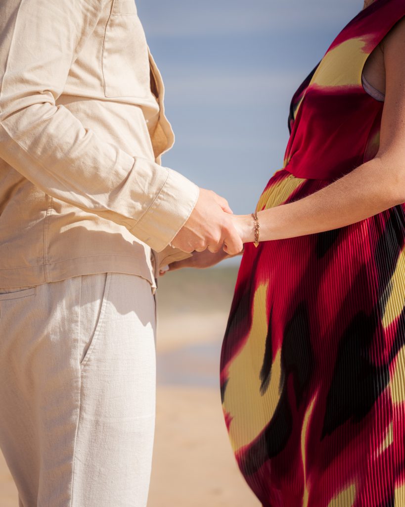 PREGNANCY photography Nazare Portugal - Kamila Weder Photography