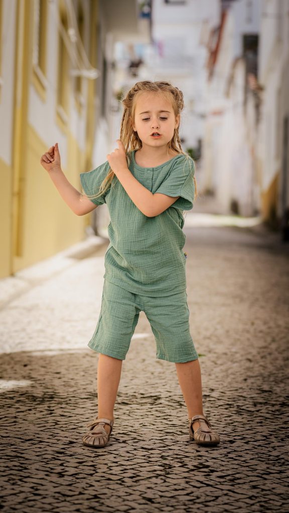 FAMILY photography Nazare Portugal - Kamila Weder Photography
