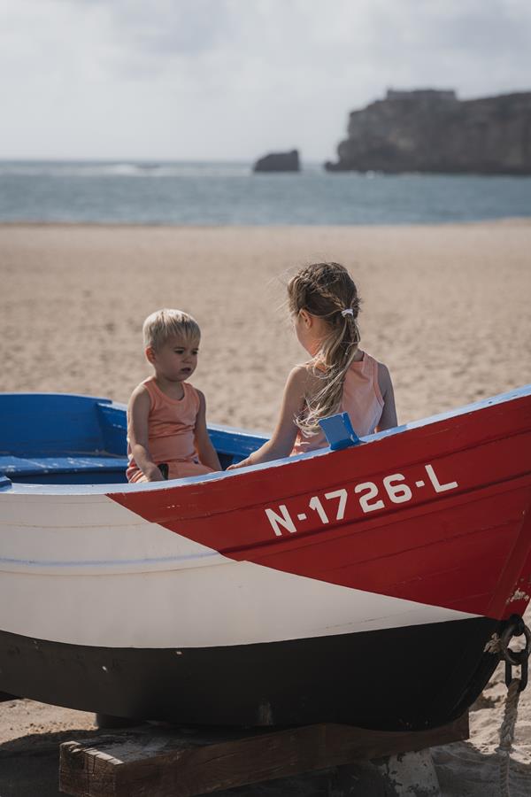 FAMILY photography Nazare Portugal - Kamila Weder Photography