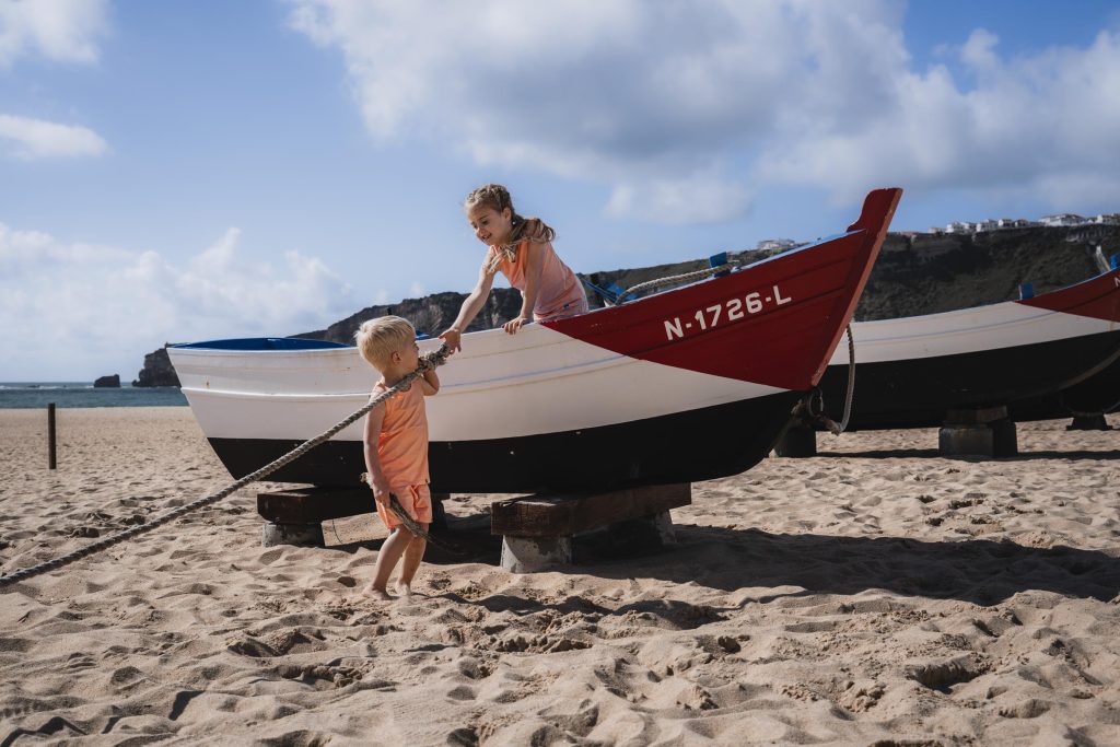 KIDS photography Nazare Portugal - Kamila Weder Photography