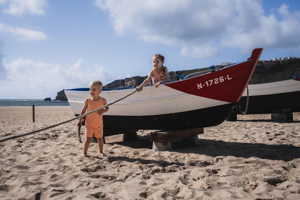 KIDS photography Nazare Portugal - Kamila Weder Photography