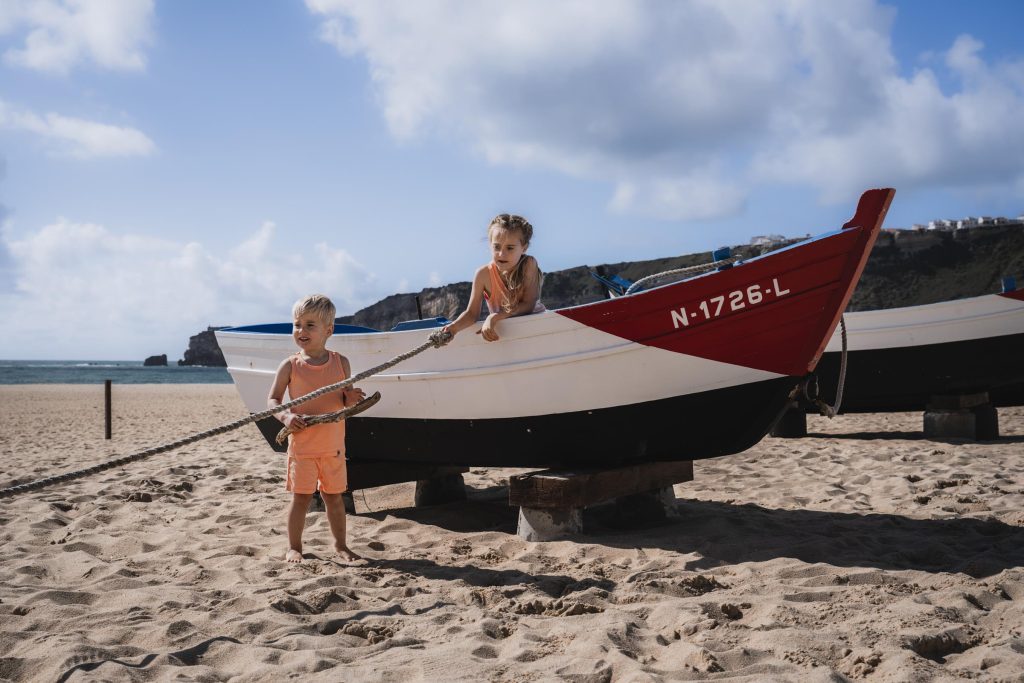 KIDS photography Nazare Portugal - Kamila Weder Photography