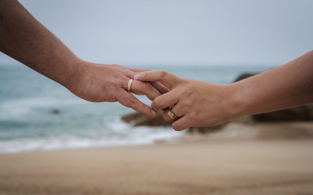 COUPLES photography Nazare Portugal - Kamila Weder Photography