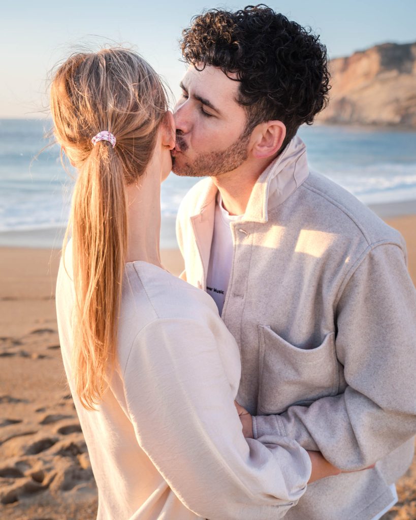 COUPLES photography Nazare Portugal - Kamila Weder Photography