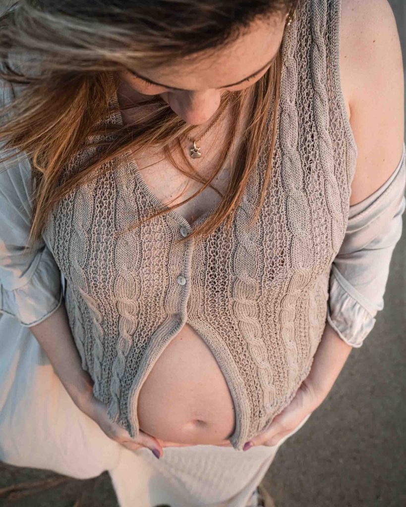 PREGNANCY photography Nazare Portugal - Kamila Weder Photography