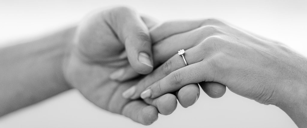 ENGAGEMENT photography Nazare Portugal - Kamila Weder Photography