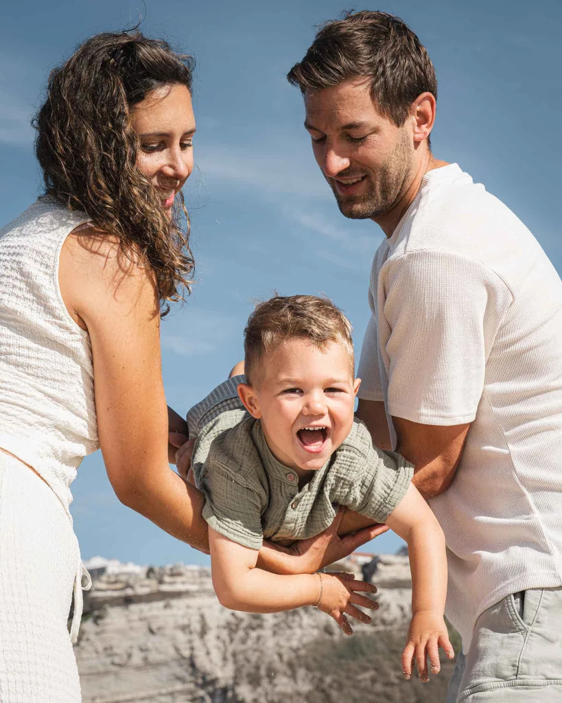 FAMILY photography Nazare Portugal - Kamila Weder Photography