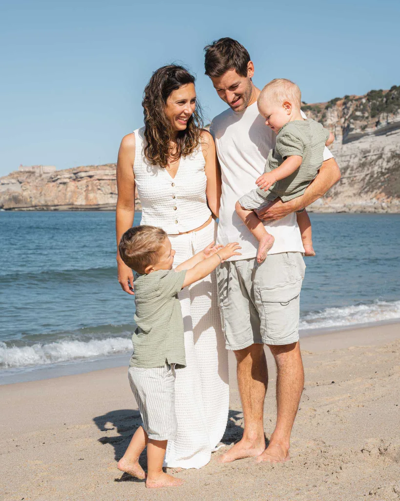 FAMILY photography Nazare Portugal - Kamila Weder Photography