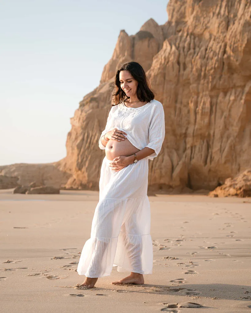 PREGNANCY photography Nazare Portugal - Kamila Weder Photography