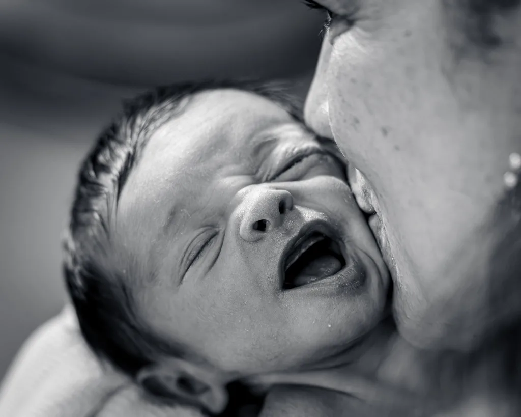 NEWBORN photography Nazare Portugal - Kamila Weder Photography