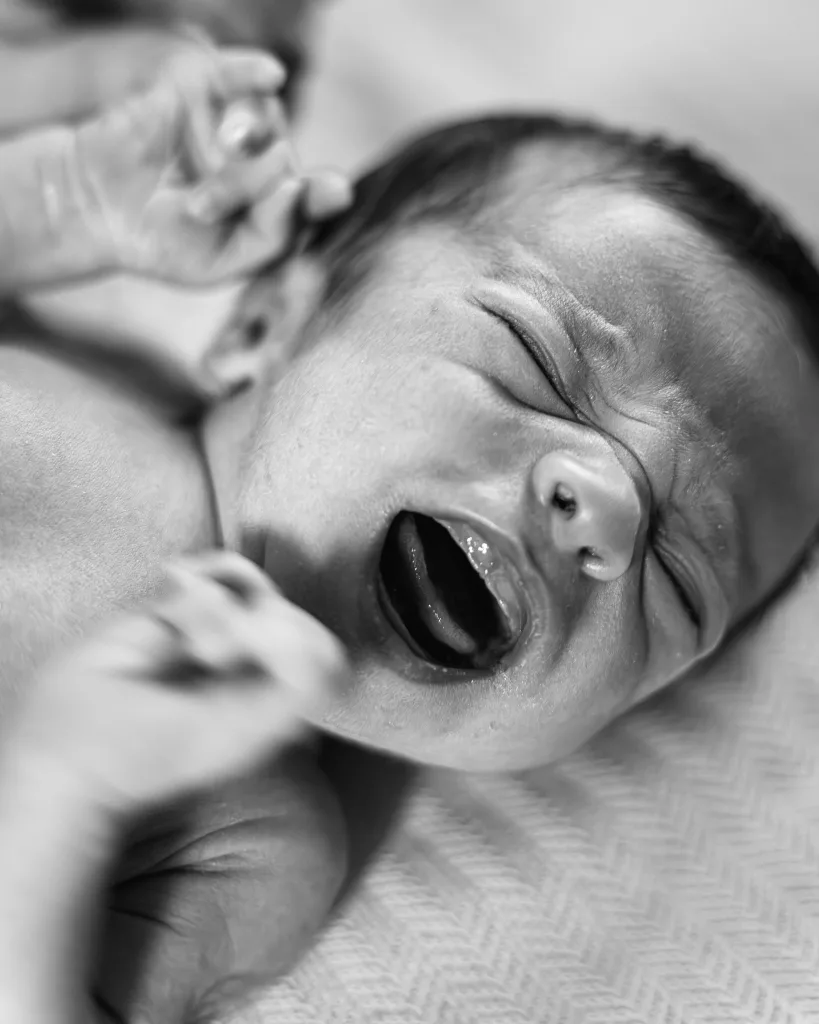 NEWBORN photography Nazare Portugal - Kamila Weder Photography
