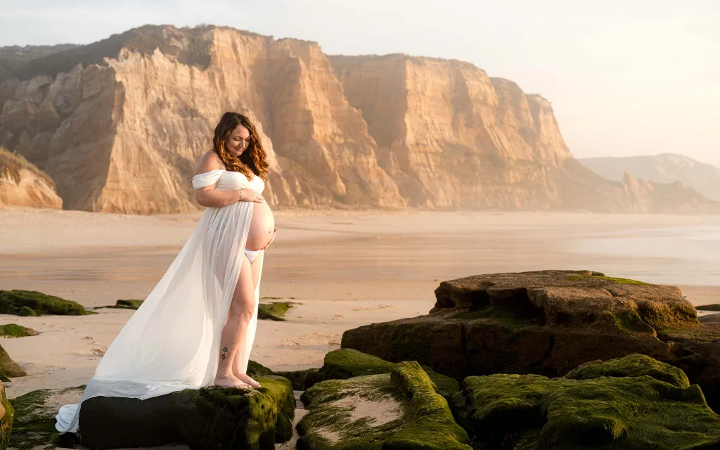 PREGNANCY photography Nazare Portugal - Kamila Weder Photography