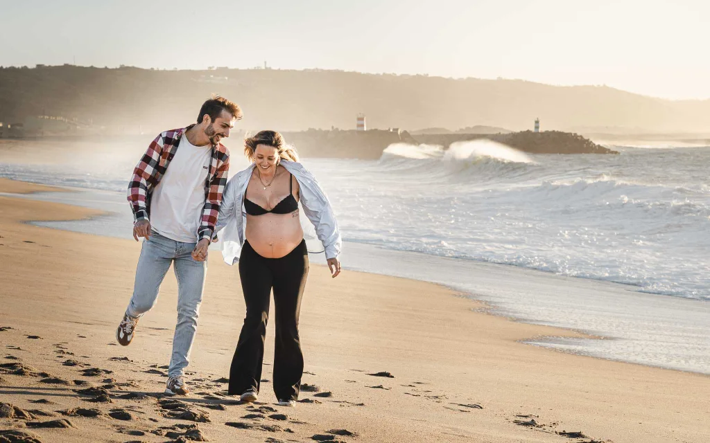 PREGNANCY photography Nazare Portugal - Kamila Weder Photography