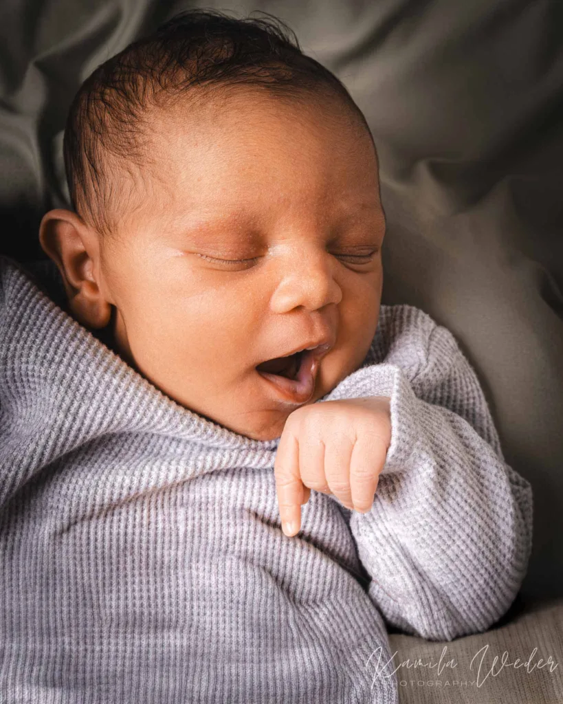 NEWBORN photography Nazare Portugal - Kamila Weder Photography